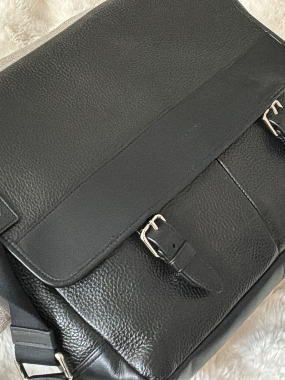 COACH Henry Messenger Bag in Black Pebbled Leather F54149 Fits 15” x 11” x 3.5” - Picture 2 of 10